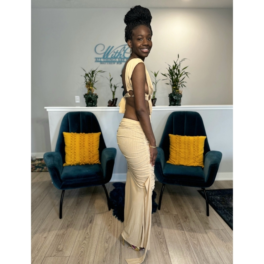 Dress - Picture 3 of 4